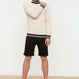 Trendyol Men Black Solid Regular Shorts-image-84