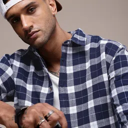 Roadster Men Checked Oversized Pure Cotton Casual Shirt-image-95