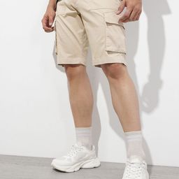The Roadster Lifestyle Co. Men Solid Cargo Shorts-image-87