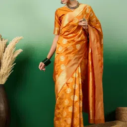 DEVATITHI Woven Design Zari Silk Blend Banarasi Saree-image-54