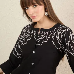 Indo Era Women Floral Print Regular Pure Cotton Kurta Sets-image-80