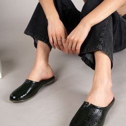 Bella Rosa Women Textured Party Mules with Bows Flats-image-5