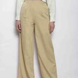 Boohoo Women Relaxed Wide Leg High-Rise Pleated Trousers-image-59