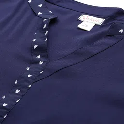 Qurvii+ Plus Size Printed Placket Crepe Top image 2