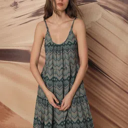 RAREISM Chevron Printed Tiered A-Line Dress-13