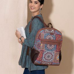 ZOUK Women Graphic Backpack-31