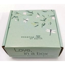 Essence Of Earth Revitalizing Skincare Hamper image 3