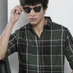 The Indian Garage Co Men Green Checked Casual Shirt-image-39