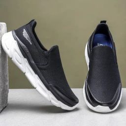 Red Tape Men's Black Running Shoes-image-86