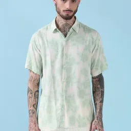 Showoff Green Cotton Slim Fit Floral Print Shirt-image-62