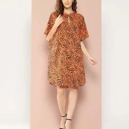 Qurvii Orange Animal Print Shift Dress-image-9