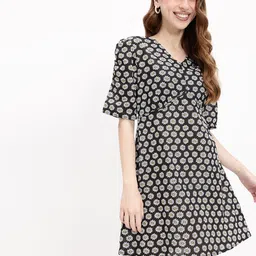 DressBerry Daisy Dose Empire Flow Dress-image-32