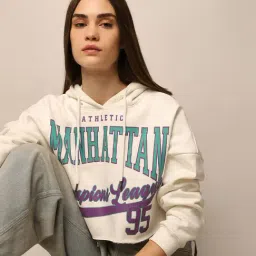 Only White Graphic Print Crop Hoodie-picture-8