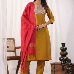 HouseOfCommon Women Ethnic Motifs Embroidered Regular Sequinned Kurta with Trousers & With Dupatta-picture-10