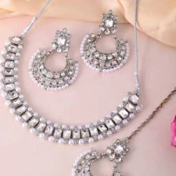 VOJ Silver Plated Stone Studded Necklace With Maang Tikka And Earrings Set-10