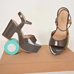 Smart & Sleek Women Wedge Sandals-picture-29