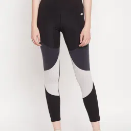 Clovia Black Slim Fit High Rise Tights-10