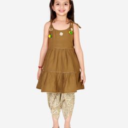 Superminis Pure Cotton Sleeveless Gota Flower Embellished Tiered Kurta With Geometric Designed Dhoti - Olive Green-image-32