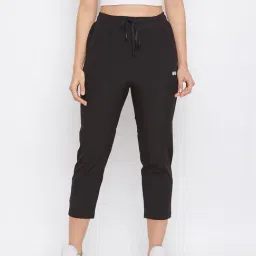 Clovia Black Slim Fit Capri Tights-image-46