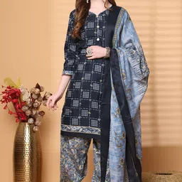 Rajnandini Geometric Printed V-Neck Straight Kurta With Salwar & Dupatta-picture-33