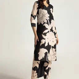KAYOMMI Women Floral Printed Regular Kurta with Trousers-picture-20