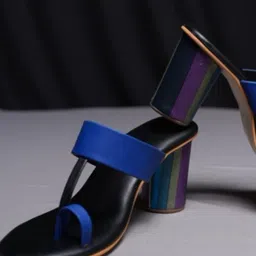 Dhaga Women Stripes Block Heel Kolhapuri Sandals-image-7