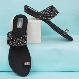 TWINSSHOE Women One Toe Flats-image-97