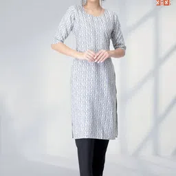 HERE&NOW Women Printed Regular Kurta with Trousers-image-88