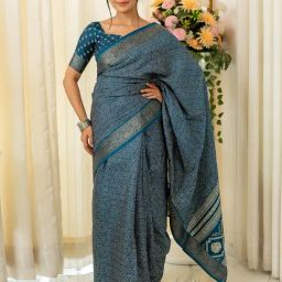 Mirchi Fashion Blue Silk Blend Geometric Printed Saree For Women-picture-13