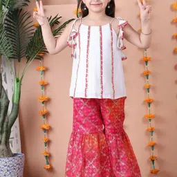 Neudis Girls White & Majenta Cotton Kurta Set-picture-34