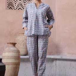 Sangria Off White and blue Printed Pure Cotton Round Neck Top with Trouser-image-52