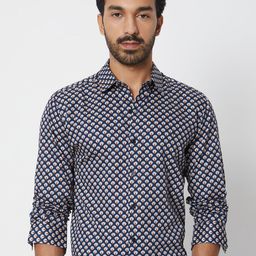 Mufti Men Spread Collar Checked Cotton Slim Fit Casual Shirt-image-54