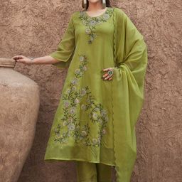 Tikhi Imli Women Floral Embroidered Regular Thread Work Kurta with Trousers & With Dupatta-56
