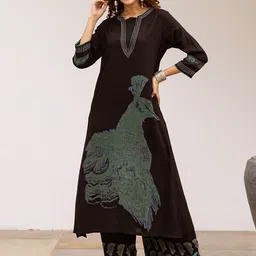 DIVASTRI Animal Printed V-Neck Thread Work Straight Kurta With Palazzos-image-54