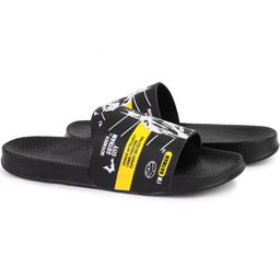 DRACKFOOT Men Yellow Flip Flops-image-57