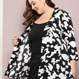 Qurvii+ Plus Size Printed Open Front Shrug image 4