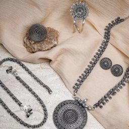 Teejh Raunaka Silver Oxidised Jewellery Set-24