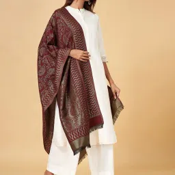 Rangmanch by Pantaloons Maroon Woven Pattern Shawl image 3