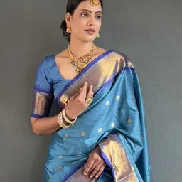 AQUILIQ Ethnic Motifs Woven Design Zari Kanjeevaram Saree-43