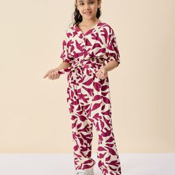 StyloBug Viscose Rayon Three Fourth Sleeves Abstract Printed Jumpsuit - Maroon-image-20