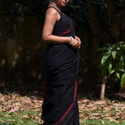 Suta Black & Red Plain Saree Without Blouse image 3