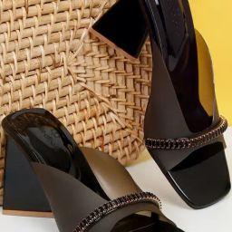 Pelle Albero Women's Black Casual Sandals-image-49