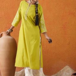 Indo Era Green Cotton Regular Fit Embroidered Kurta-image-36