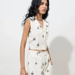 Bombay Paisley by Westside Off-White Floral Embroidery Cotton-Blend Top-picture-34