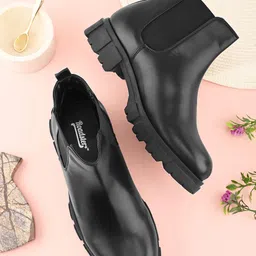 The Roadster Lifestyle Co Women Casual Chelsea Boots-22