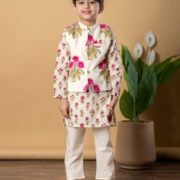 READIPRINT Cotton Full Sleeves Floral Printed Kurta Pyjama With Nehru Jacket Set - Pink-image-8