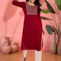 SZN Floral Embroidered Sequinned Round Neck Straight Kurta-picture-2