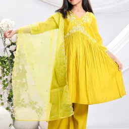 BAESD Girls Floral Embroidered Kurta with Palazzo & Dupatta-image-96