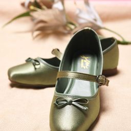 JM Looks Women Fashion Flat Embellished Open Toe Flat Jutti with Comfortable Sole-17