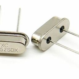 YXC – HC-49US 4.9152MHZ 20PF 20PPM 2Pin DIP Through-Hole Crystal-image-94
